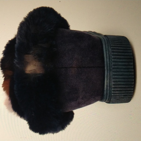 Shoe Style Slip-on Slippers - Picture 3 of 5